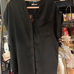 Timing Black Short Sleeve Top